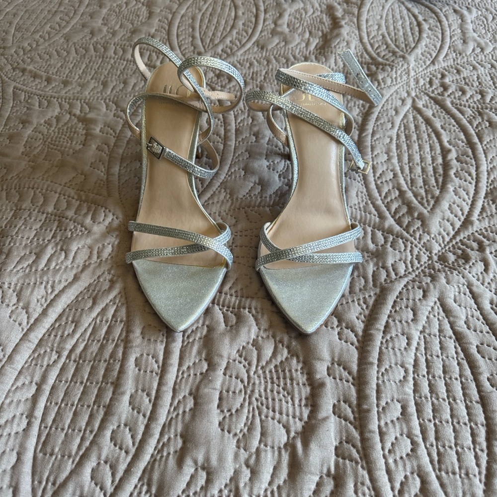 Jennifer Lopez Silver Strappy Heels 7 1/2